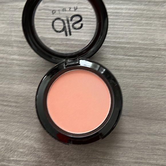 Ipsy bundle - Picture 5 of 5